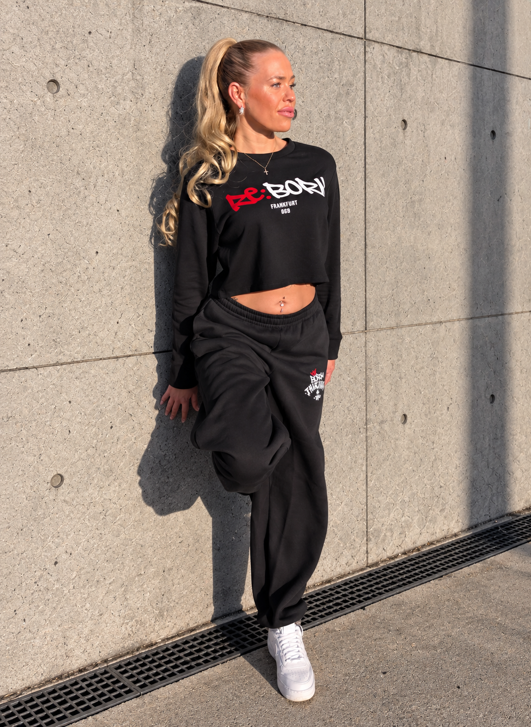 ReBorn Ladies - 069 Crop Sweatshirt